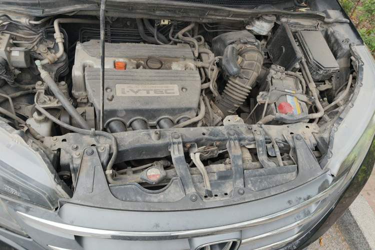 Used Honda CR-V 2012 2.4L four-wheel drive luxury version Engine Bay