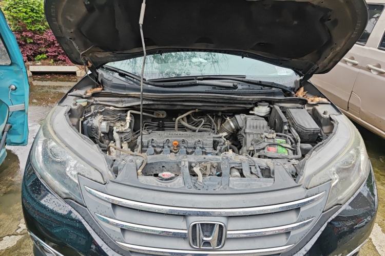 Used Honda CR-V 2012 2.0L two-wheel drive urban version Engine Bay