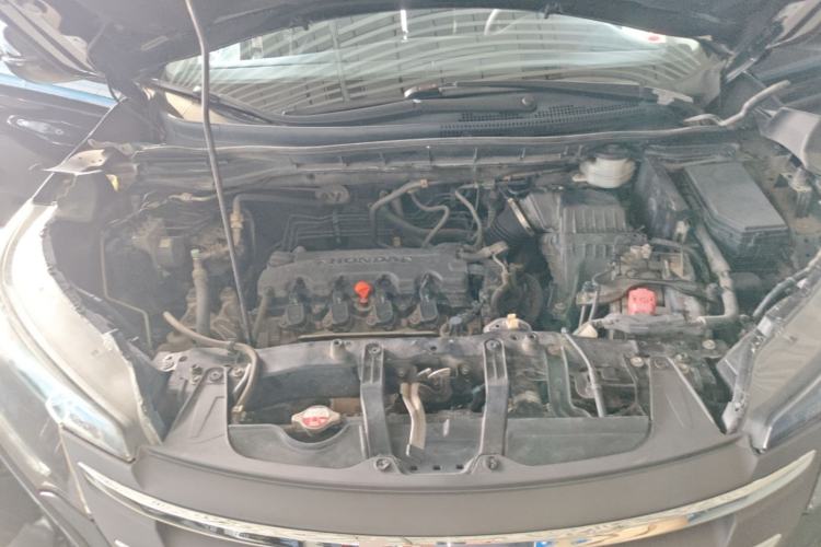Used Honda CR-V 2012 2.0L two-wheel drive urban version Engine Bay