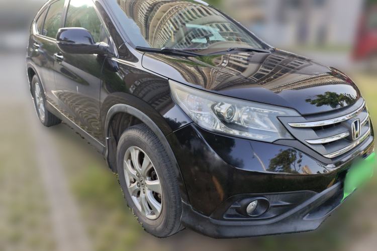 Used Honda CR-V 2012 2.0L two-wheel drive urban version Front Right 45 Deg