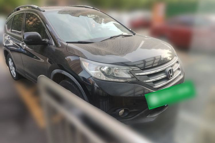 Used Honda CR-V 2012 2.0L two-wheel drive urban version Front Right 45 Deg