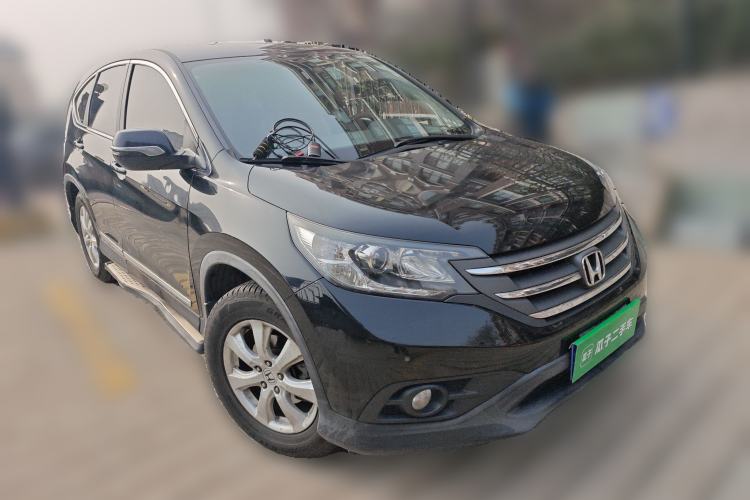 Used Honda CR-V 2012 2.0L two-wheel drive urban version Front Right 45 Deg
