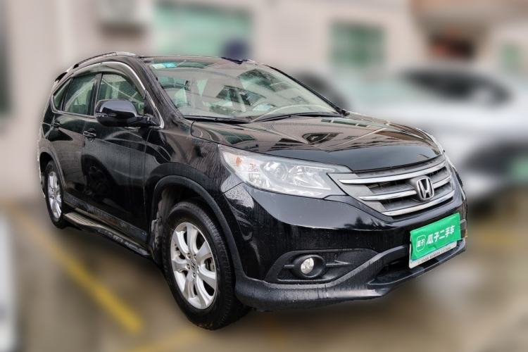 Used Honda CR-V 2012 2.0L two-wheel drive urban version Front Right 45 Deg