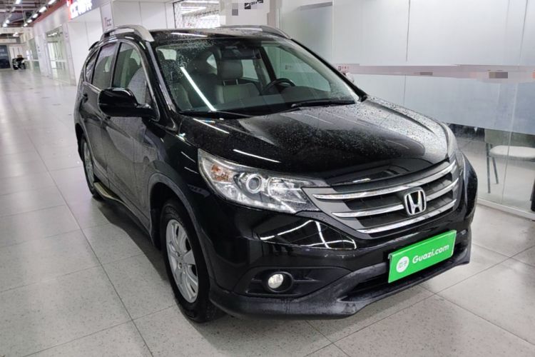 Used Honda CR-V 2012 2.0L two-wheel drive urban version Front Right 45 Deg