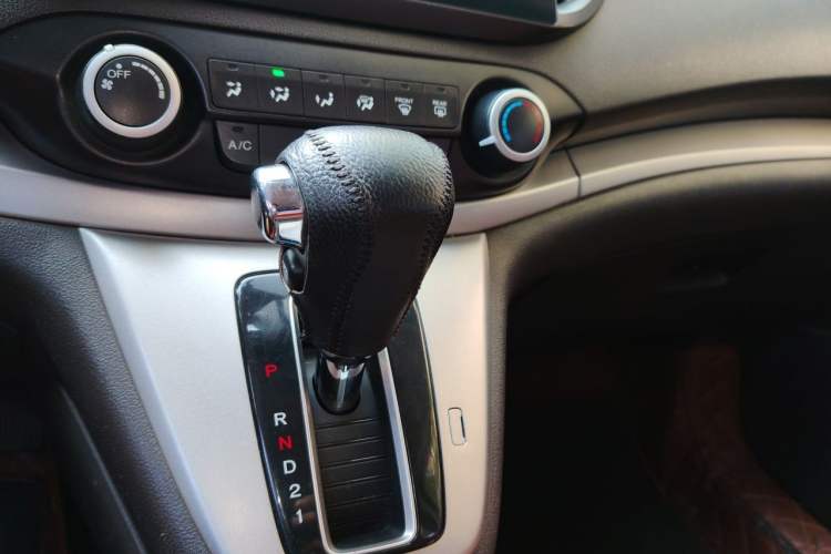 Used Honda CR-V 2012 2.0L two-wheel drive urban version Gear Lever