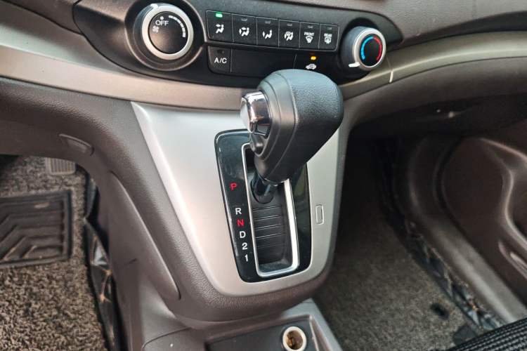 Used Honda CR-V 2012 2.0L two-wheel drive urban version Gear Lever