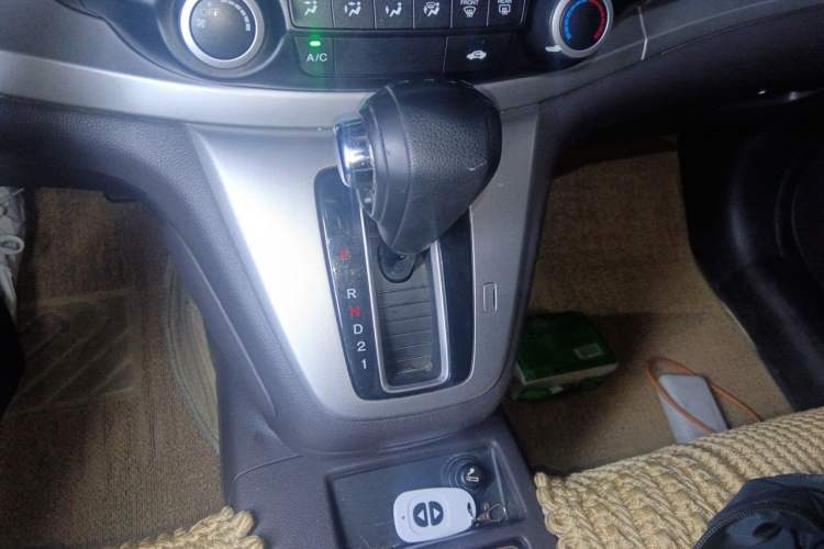 Used Honda CR-V 2012 2.0L two-wheel drive urban version Gear Lever