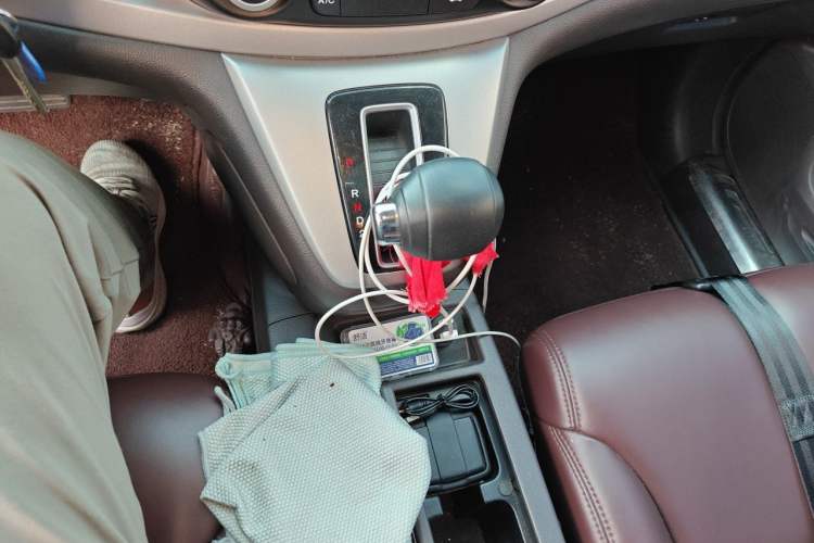 Used Honda CR-V 2012 2.0L two-wheel drive urban version Gear Lever