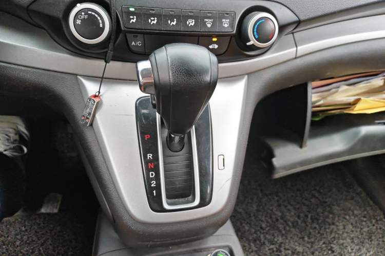 Used Honda CR-V 2012 2.0L two-wheel drive urban version Gear Lever