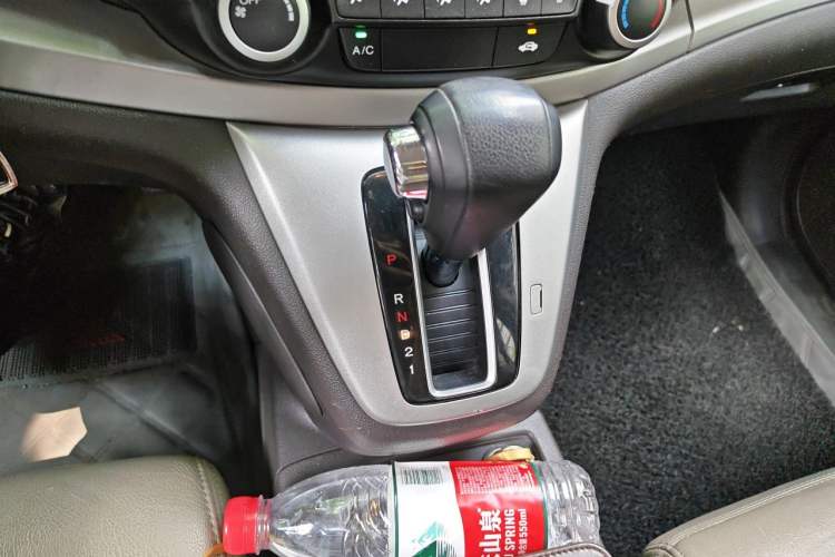 Used Honda CR-V 2012 2.0L two-wheel drive urban version Gear Lever