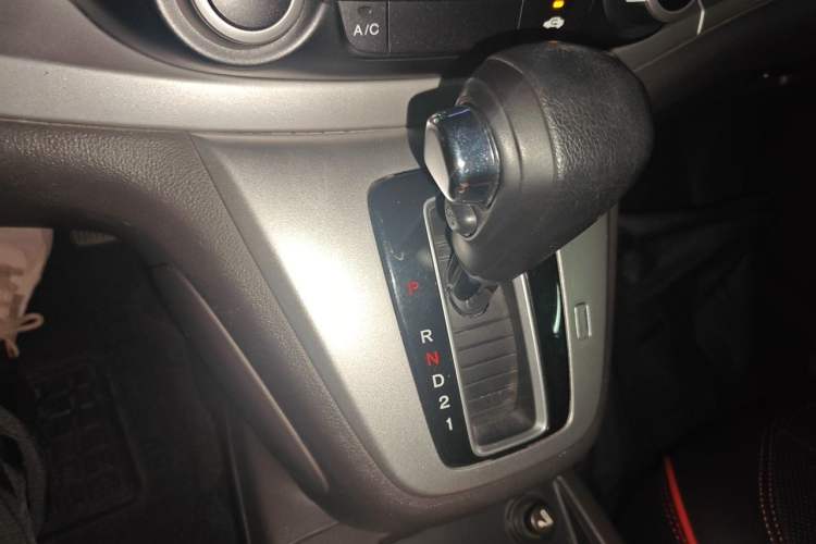 Used Honda CR-V 2012 2.0L two-wheel drive urban version Gear Lever