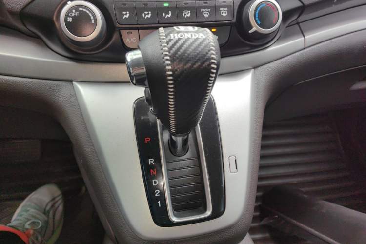 Used Honda CR-V 2012 2.0L two-wheel drive urban version Gear Lever