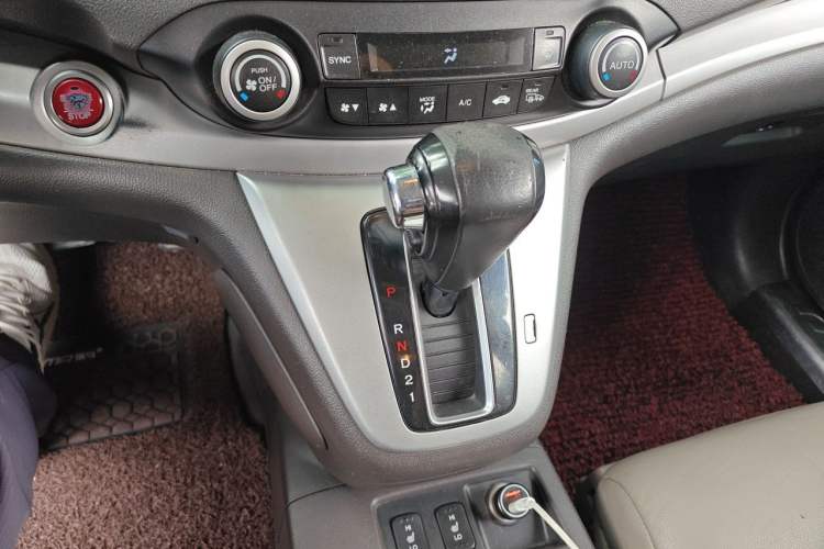 Used Honda CR-V 2012 2.4L four-wheel drive luxury version Gear Lever