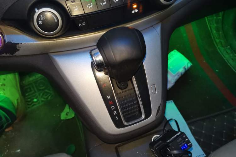 Used Honda CR-V 2012 2.0L two-wheel drive urban version Gear Lever