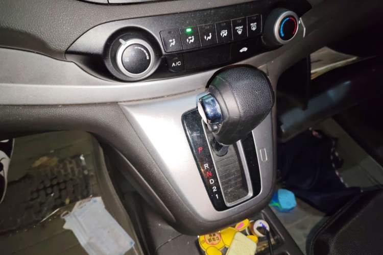 Used Honda CR-V 2012 2.0L two-wheel drive urban version Gear Lever