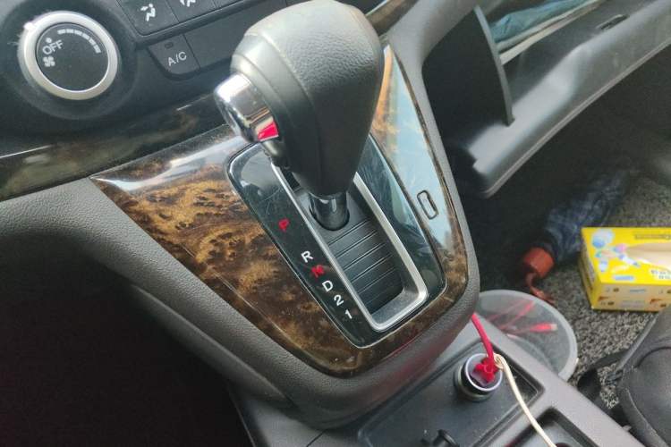 Used Honda CR-V 2012 2.0L two-wheel drive urban version Gear Lever