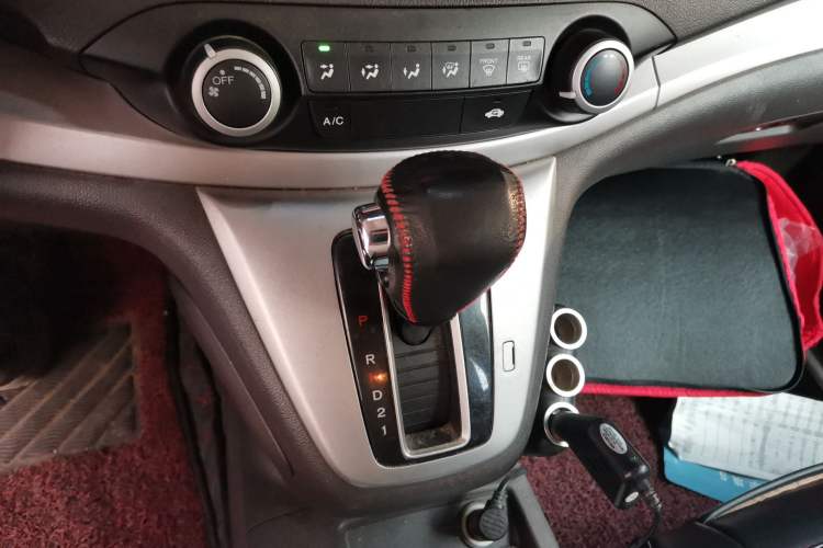 Used Honda CR-V 2012 2.0L two-wheel drive urban version Gear Lever