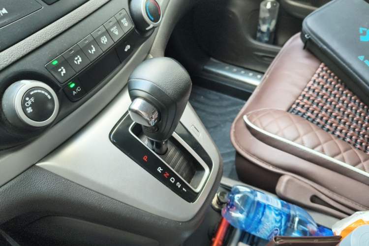 Used Honda CR-V 2012 2.0L two-wheel drive urban version Gear Lever