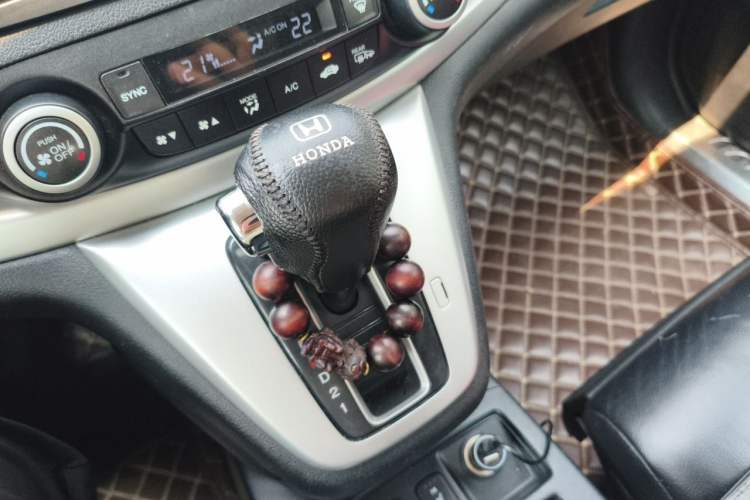 Used Honda CR-V 2012 2.4L four-wheel drive luxury version Gear Lever