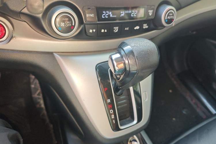 Used Honda CR-V 2012 2.4L four-wheel drive luxury version Gear Lever