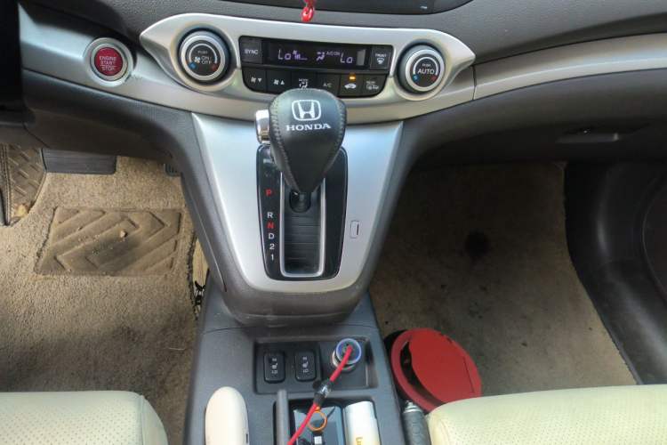 Used Honda CR-V 2012 2.4L four-wheel drive luxury version Gear Lever