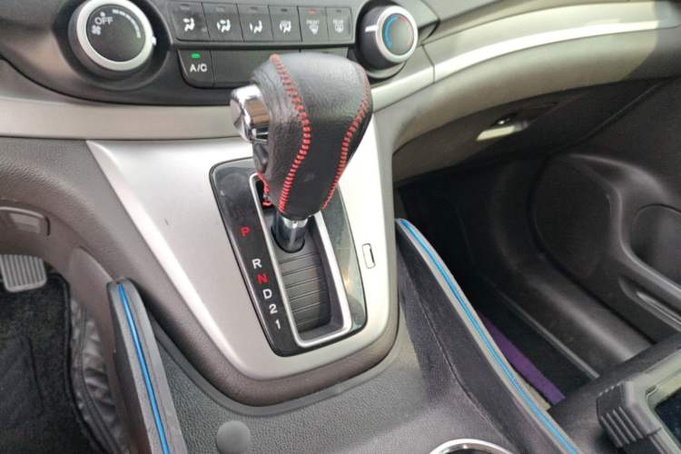 Used Honda CR-V 2012 2.0L two-wheel drive urban version Gear Lever