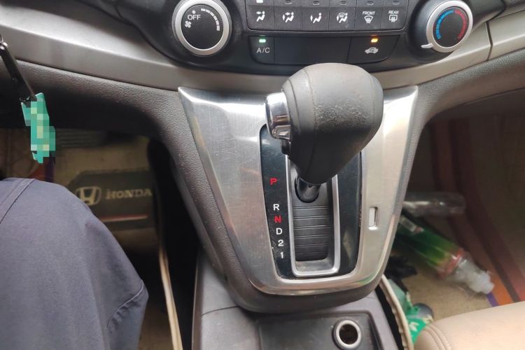 Used Honda CR-V 2012 2.0L two-wheel drive urban version Gear Lever