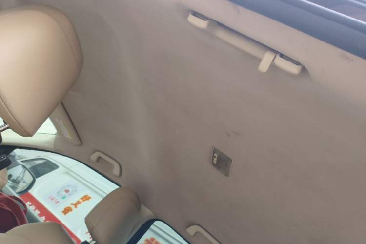 Used Honda CR-V 2012 2.0L two-wheel drive urban version Headliner