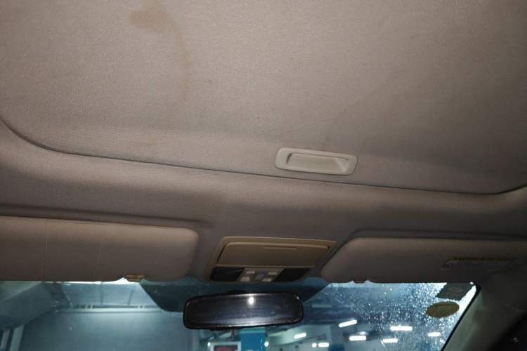 Used Honda CR-V 2012 2.4L four-wheel drive luxury version Headliner