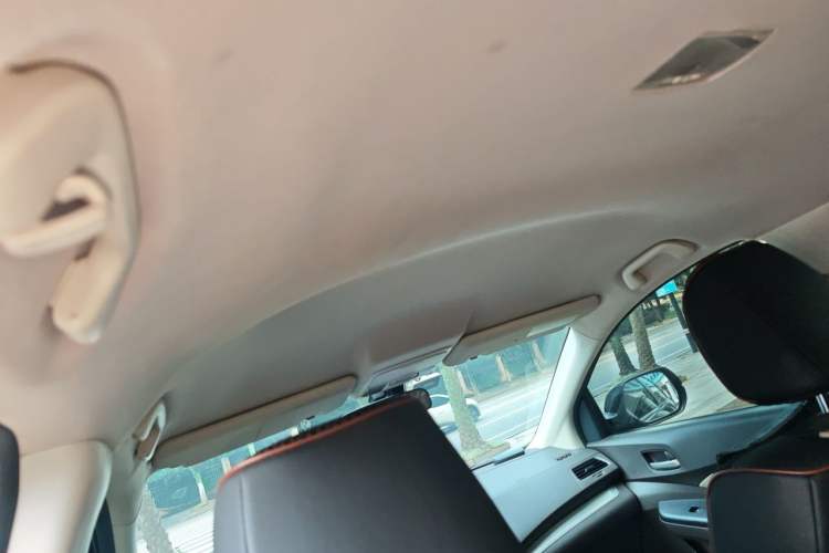 Used Honda CR-V 2012 2.0L two-wheel drive urban version Headliner