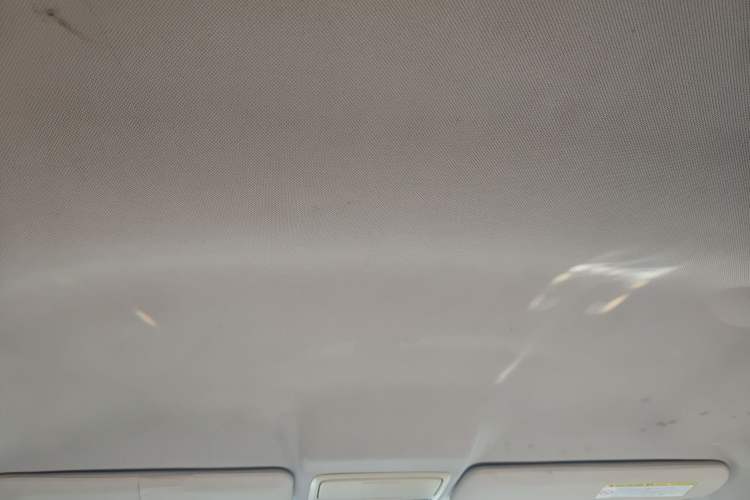 Used Honda CR-V 2012 2.0L two-wheel drive urban version Headliner