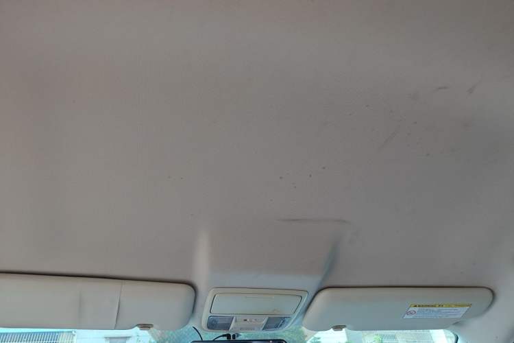 Used Honda CR-V 2012 2.0L two-wheel drive urban version Headliner