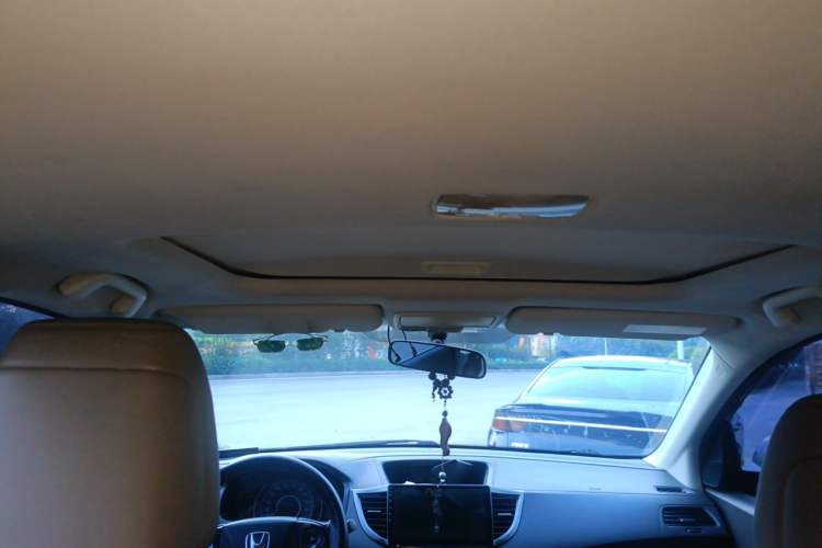 Used Honda CR-V 2012 2.4L four-wheel drive luxury version Headliner