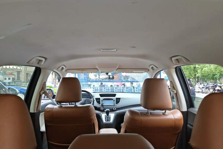 Used Honda CR-V 2012 2.0L two-wheel drive urban version Headliner
