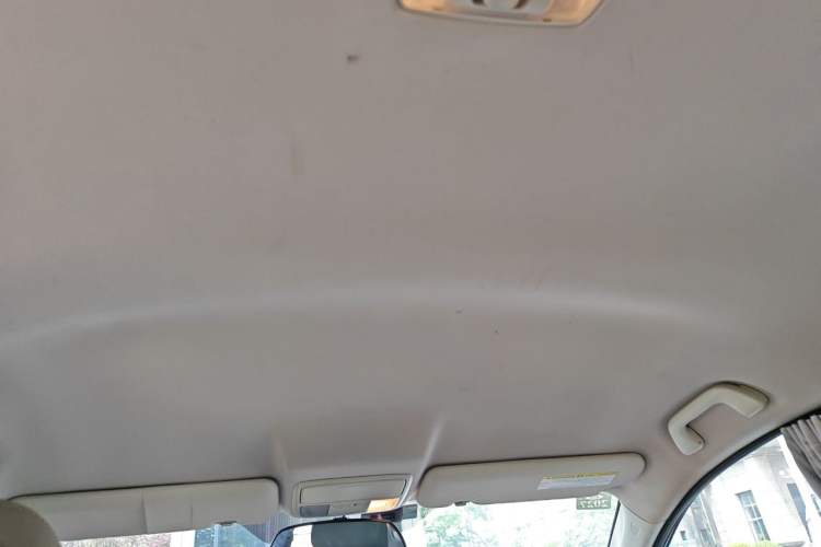 Used Honda CR-V 2012 2.0L two-wheel drive urban version Headliner