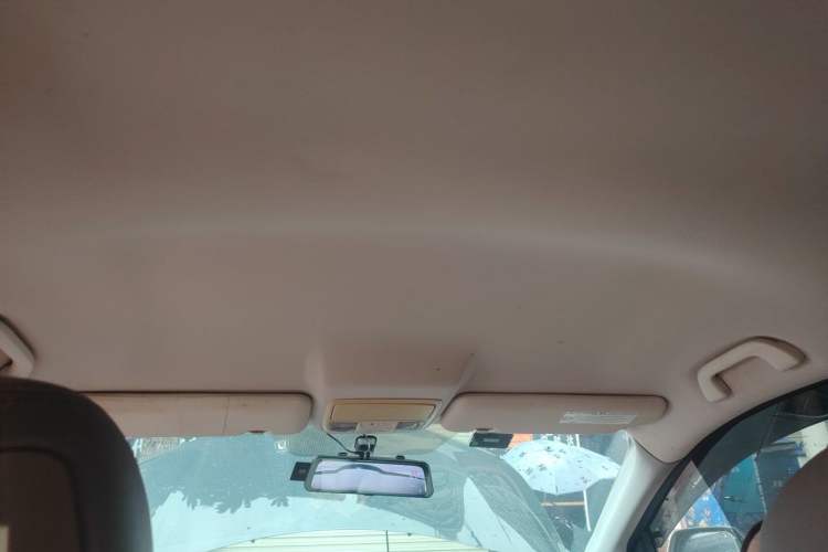 Used Honda CR-V 2012 2.0L two-wheel drive urban version Headliner