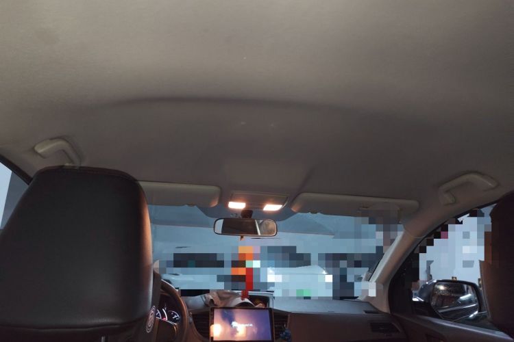 Used Honda CR-V 2012 2.0L two-wheel drive urban version Headliner