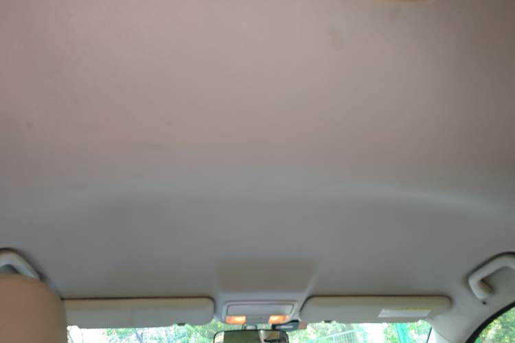 Used Honda CR-V 2012 2.0L two-wheel drive urban version Headliner