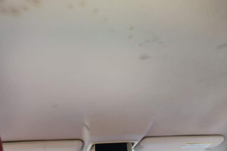 Used Honda CR-V 2012 2.0L two-wheel drive urban version Headliner