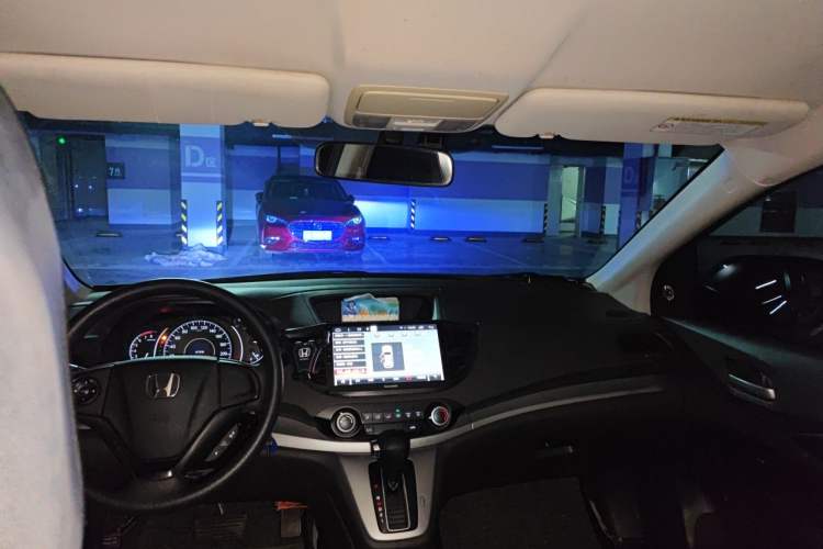Used Honda CR-V 2012 2.0L two-wheel drive urban version Headliner