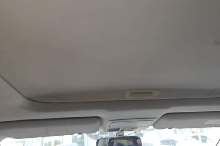 Used Honda CR-V 2012 2.4L four-wheel drive luxury version Headliner
