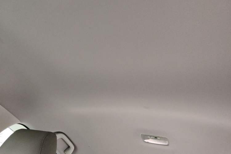 Used Honda CR-V 2012 2.0L two-wheel drive urban version Headliner