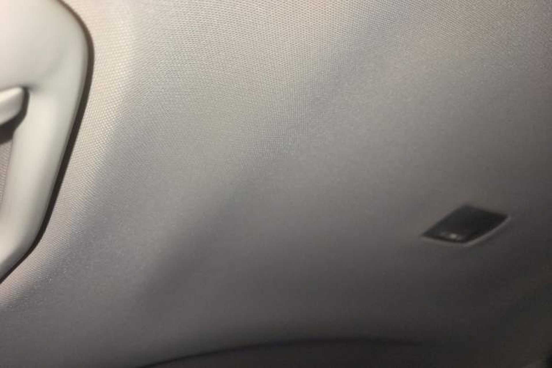 Used Honda CR-V 2012 2.0L two-wheel drive urban version Headliner