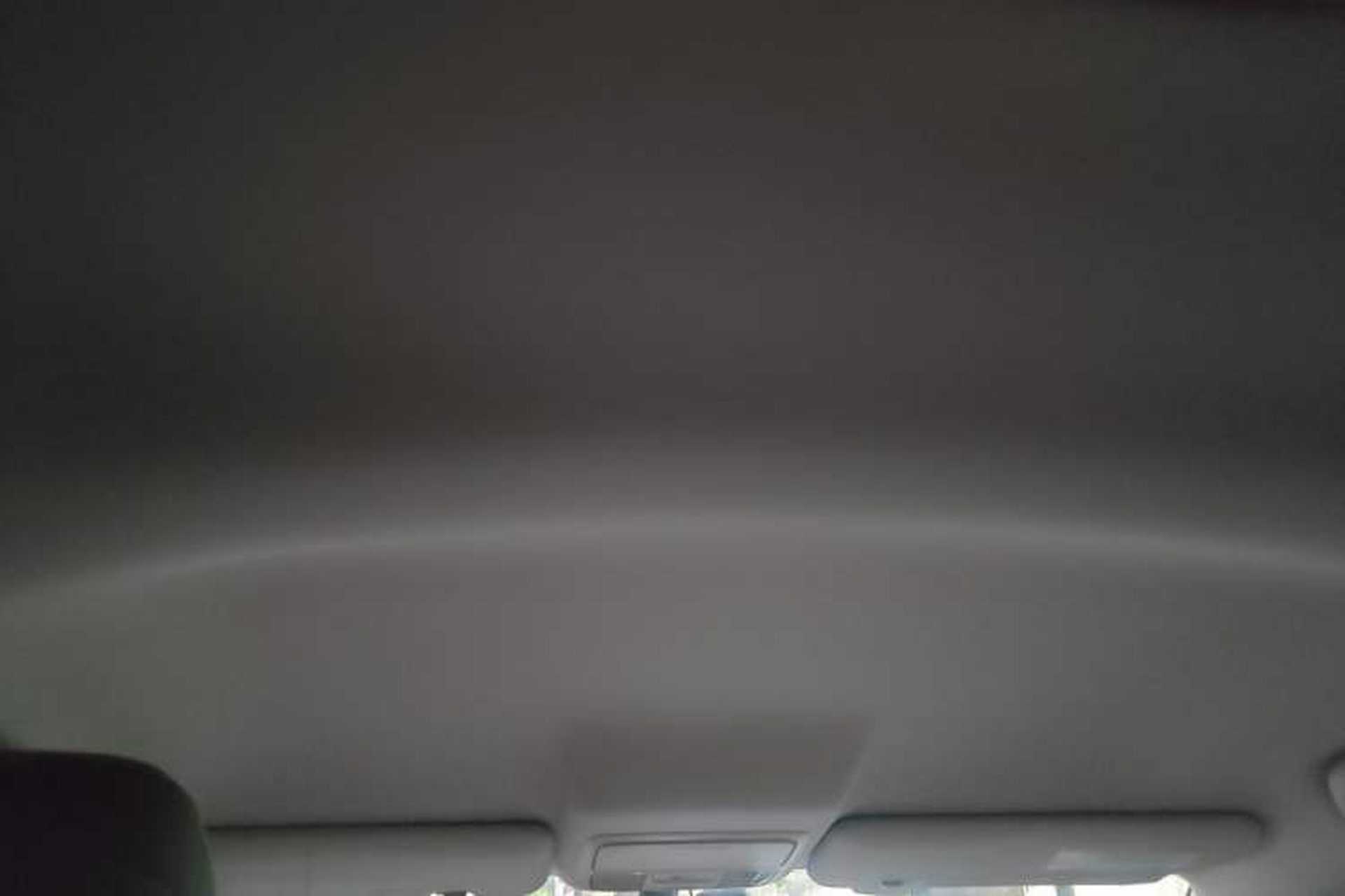 Used Honda CR-V 2012 2.0L two-wheel drive urban version Headliner