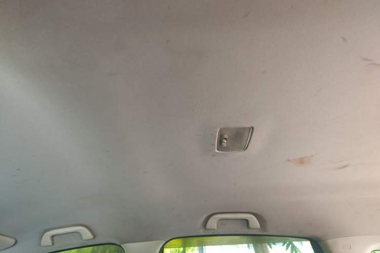 Used Honda CR-V 2012 2.0L two-wheel drive urban version Headliner