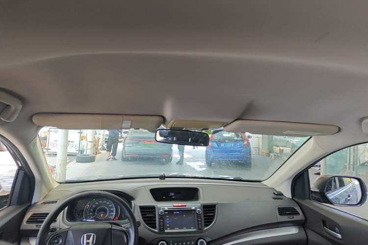 Used Honda CR-V 2012 2.0L two-wheel drive urban version Headliner