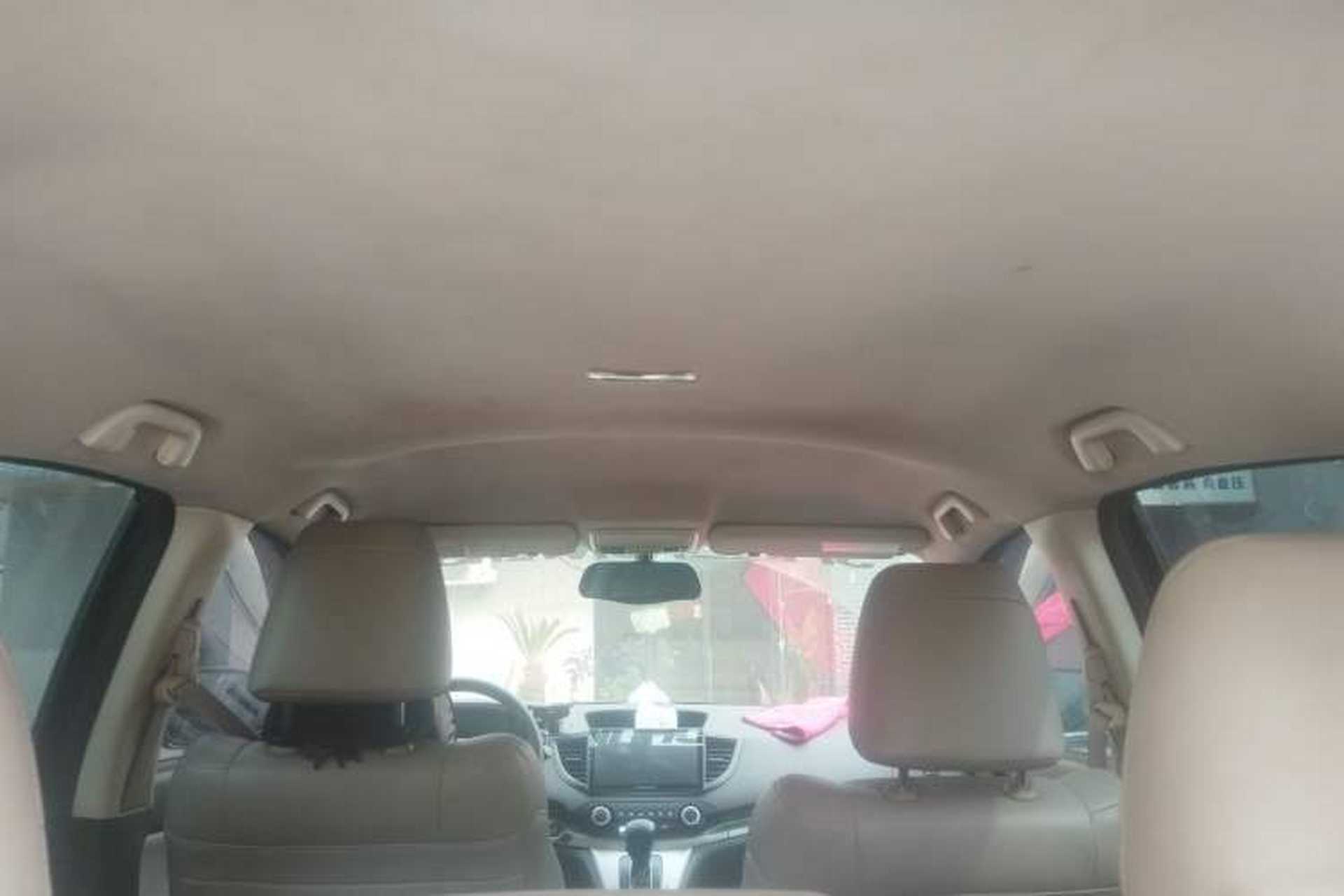 Used Honda CR-V 2012 2.0L two-wheel drive urban version Headliner