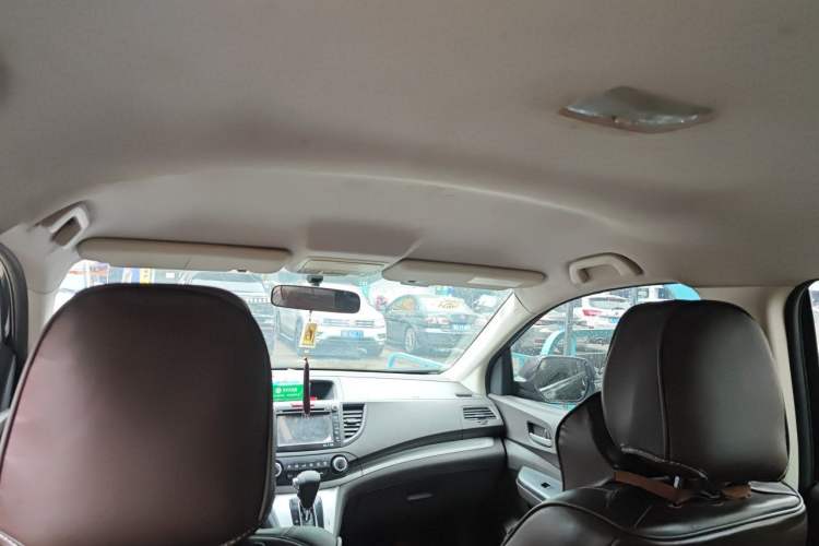 Used Honda CR-V 2012 2.0L two-wheel drive urban version Headliner