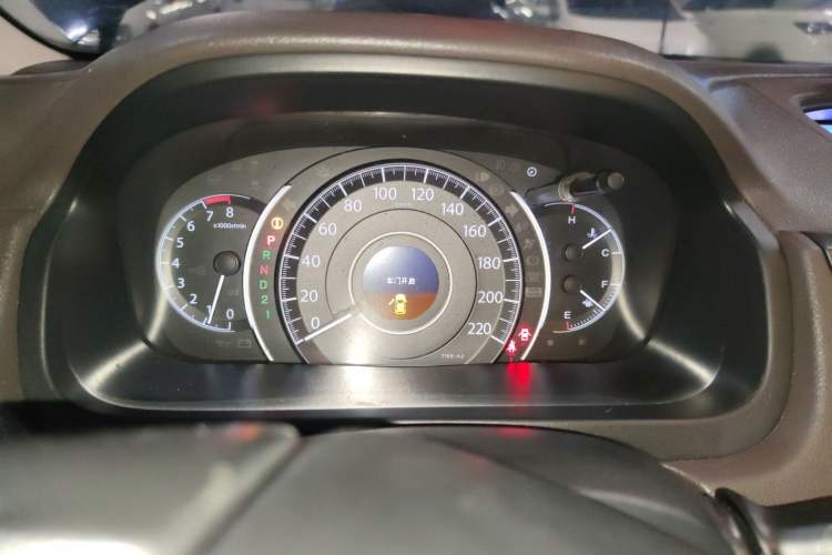 Used Honda CR-V 2012 2.4L four-wheel drive luxury version Instrument Cluster
