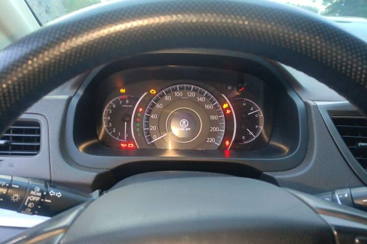 Used Honda CR-V 2012 2.4L four-wheel drive luxury version Instrument Cluster